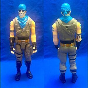 Fortnite Victory warpaint action figure